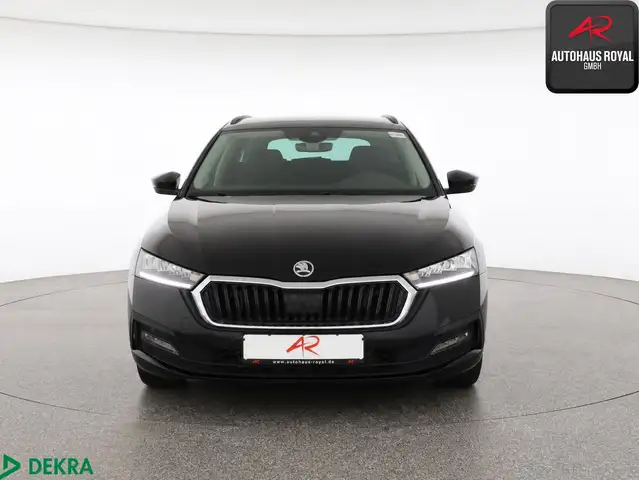 Skoda Octavia view 8