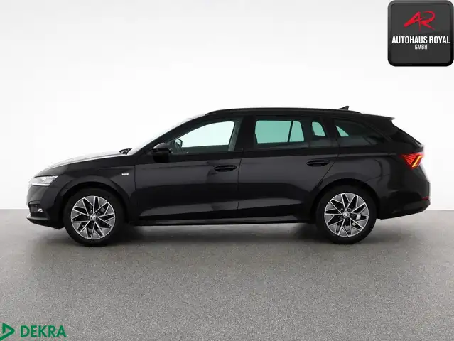 Skoda Octavia view 2