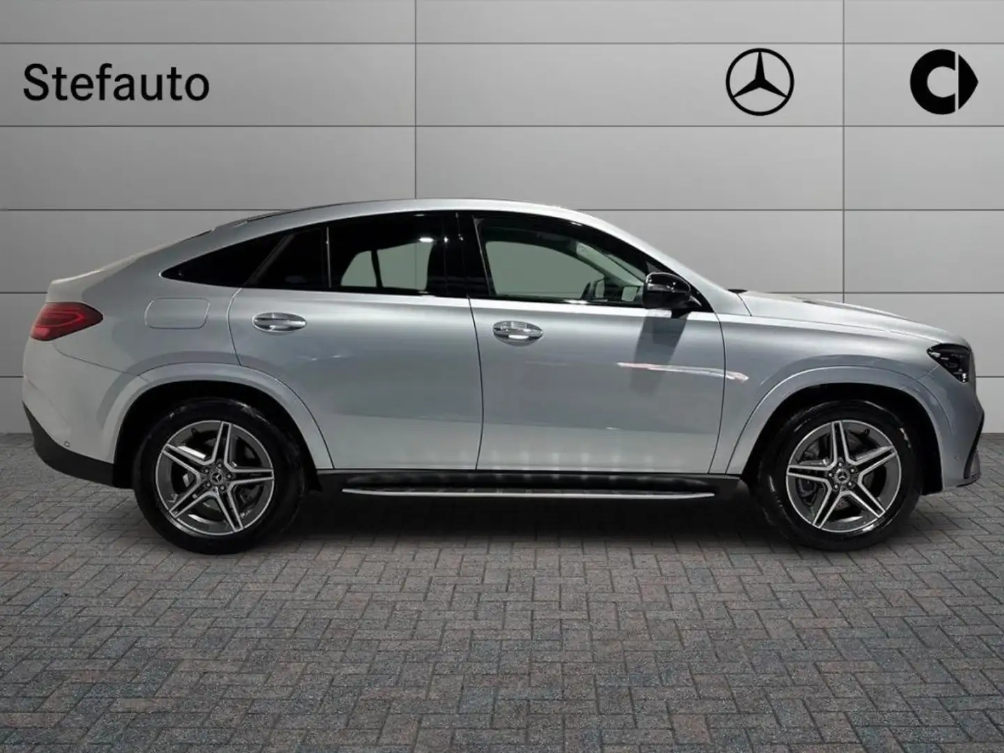 Mercedes-Benz GLE 300 d 4Matic Mild Hybrid Coupé AMG Line Advanced Plus Argintiu - 2