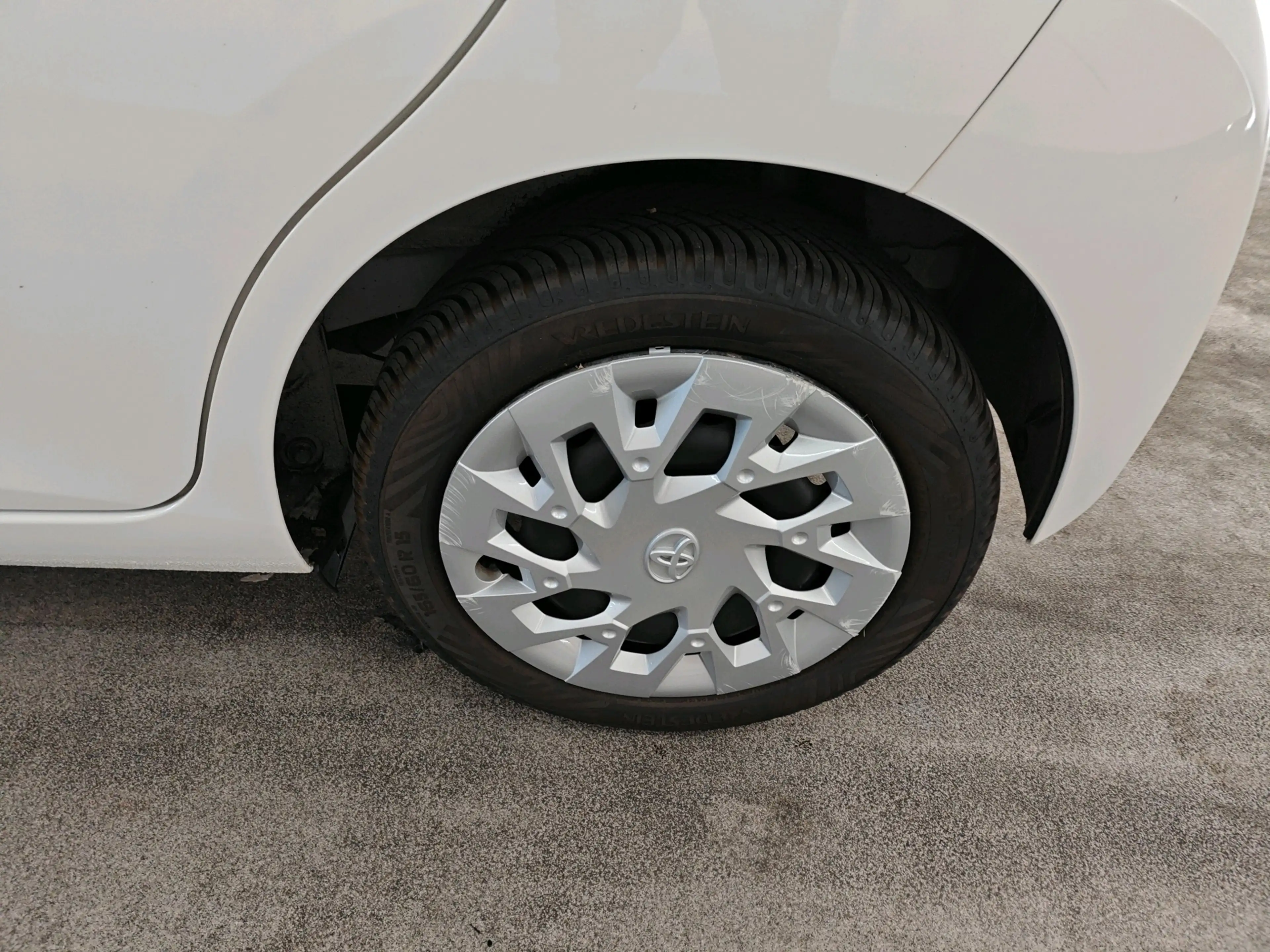 Toyota Aygo 1.0 VVT-i 72pk x-play | Navigatie via Apple CarPla — photo 20