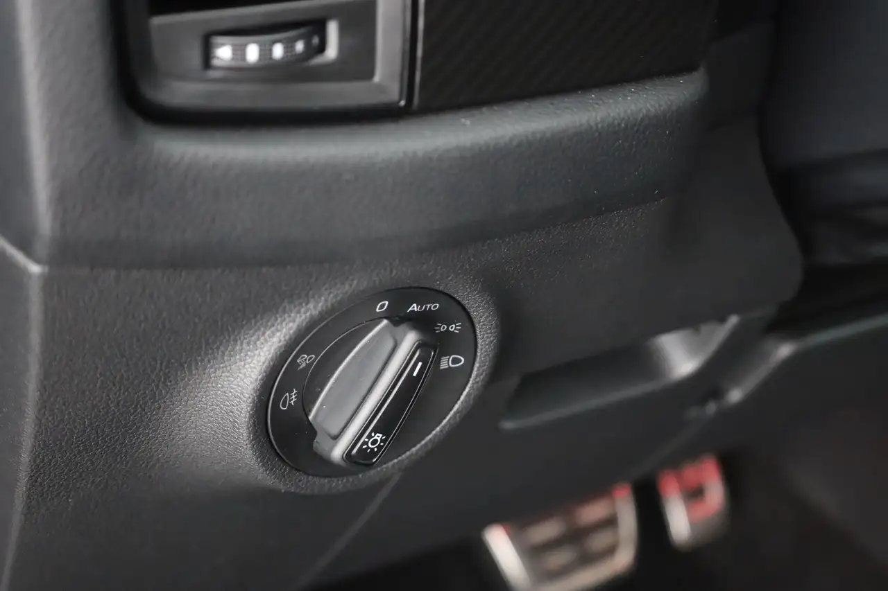 Skoda Kodiaq 2.0 TDI DSG Sportline 4x4 7-Sitzer AHK, миниатюра 21