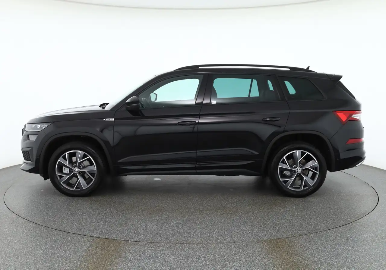 Skoda Kodiaq 2.0 TDI DSG Sportline 4x4 7-Sitzer AHK, миниатюра 2