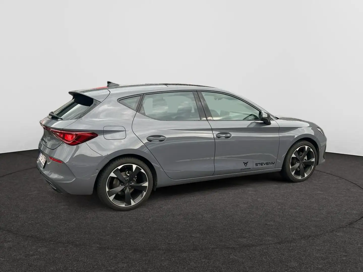 CUPRA Leon 1.5 eTSI MHEV DSG Grijs - 2