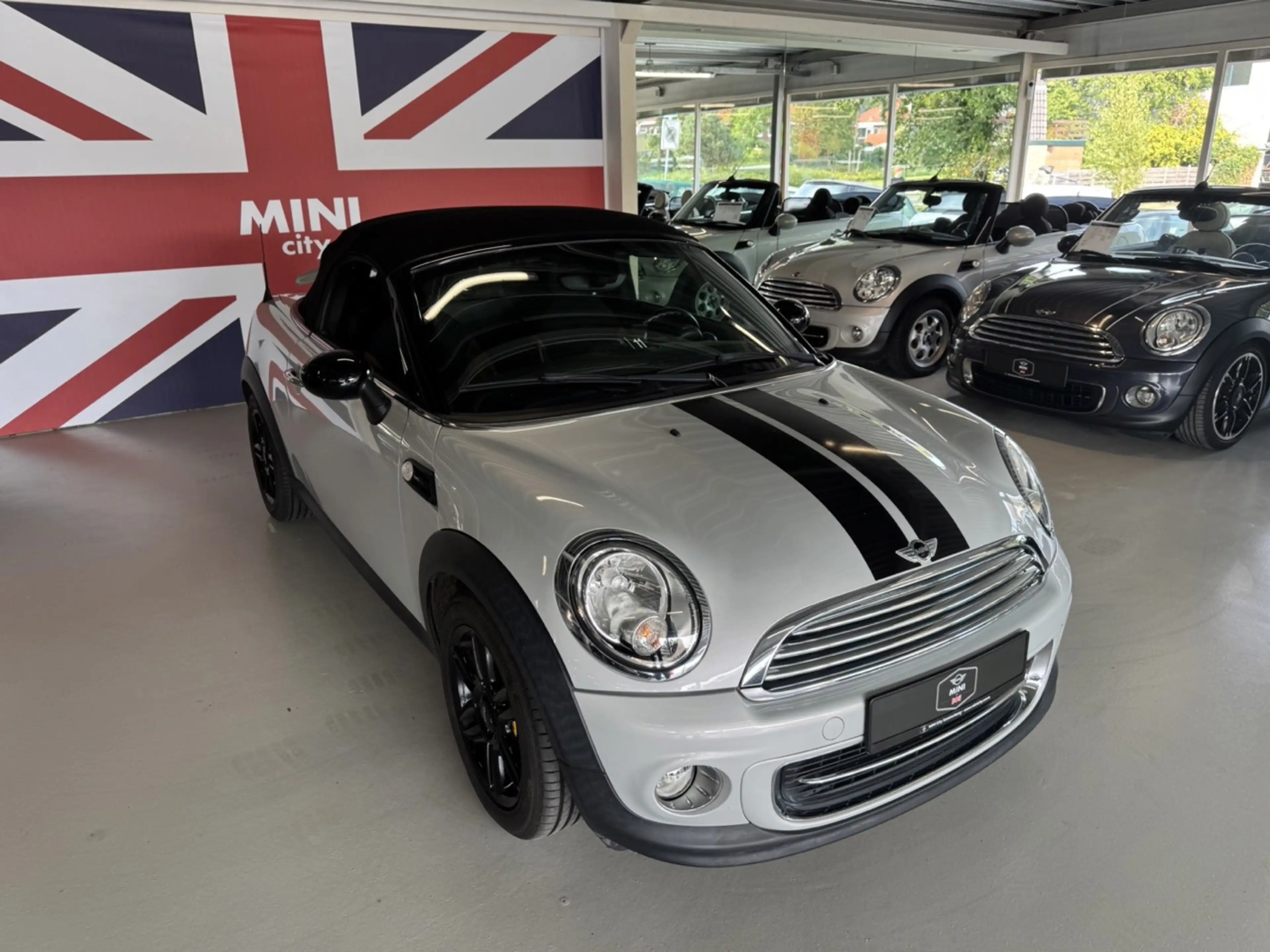 MINI Cooper Roadster 1.6 Chili ( 6 MAANDEN GARANTIE ) — photo 2