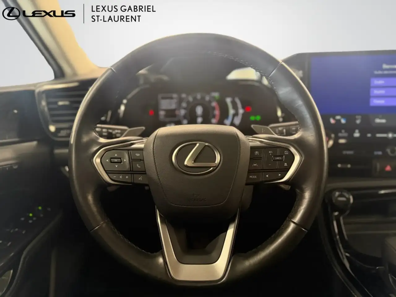 Lexus NX снимка Lexus NX