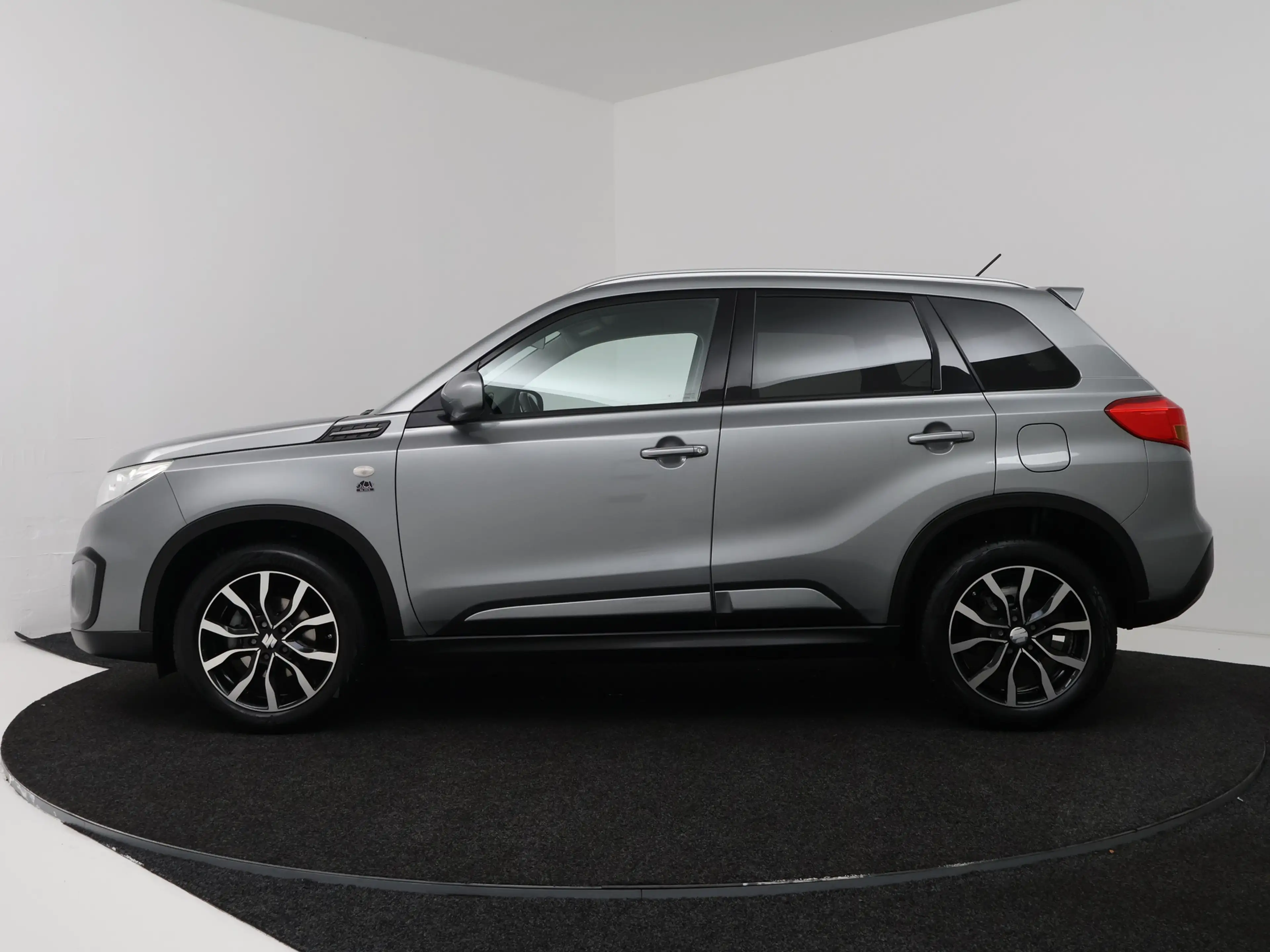 Suzuki Vitara 1.6 Rhino | Achteruitrijcamera | Cruisecontrol | — photo 3