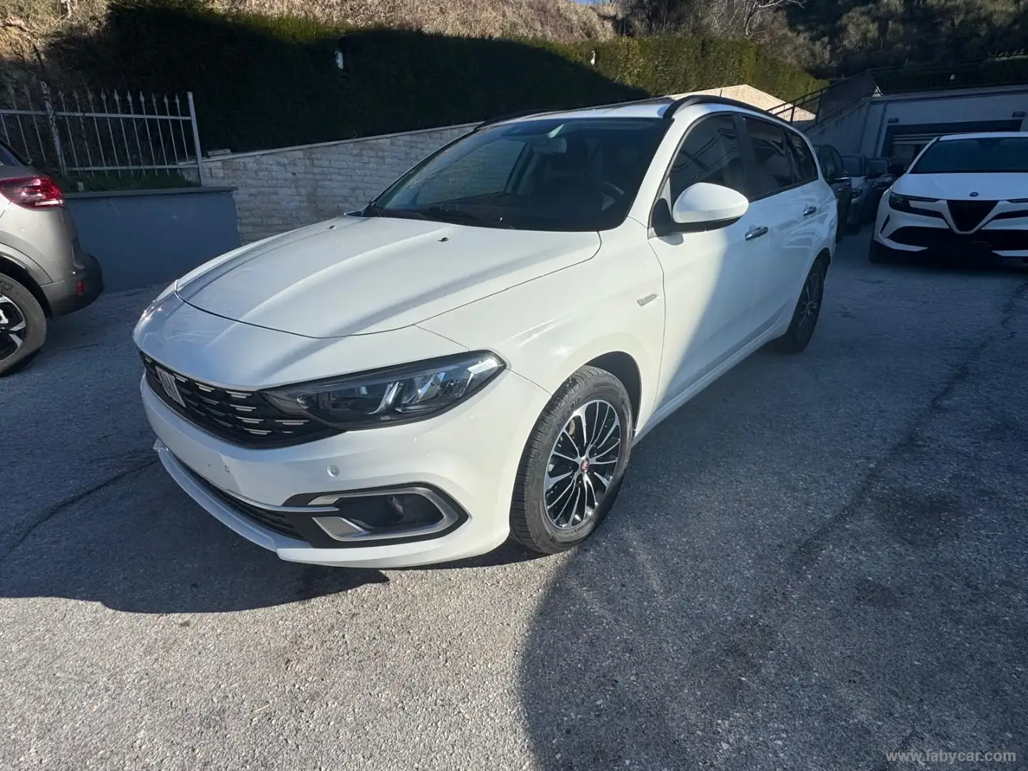 Fiat Tipo 1.6 Mjt S&S SW City Life Weiß - 1