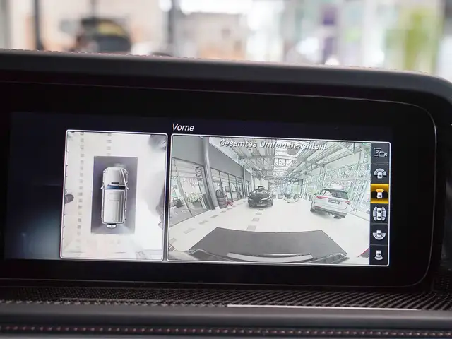 Mercedes-Benz G-Class view 25