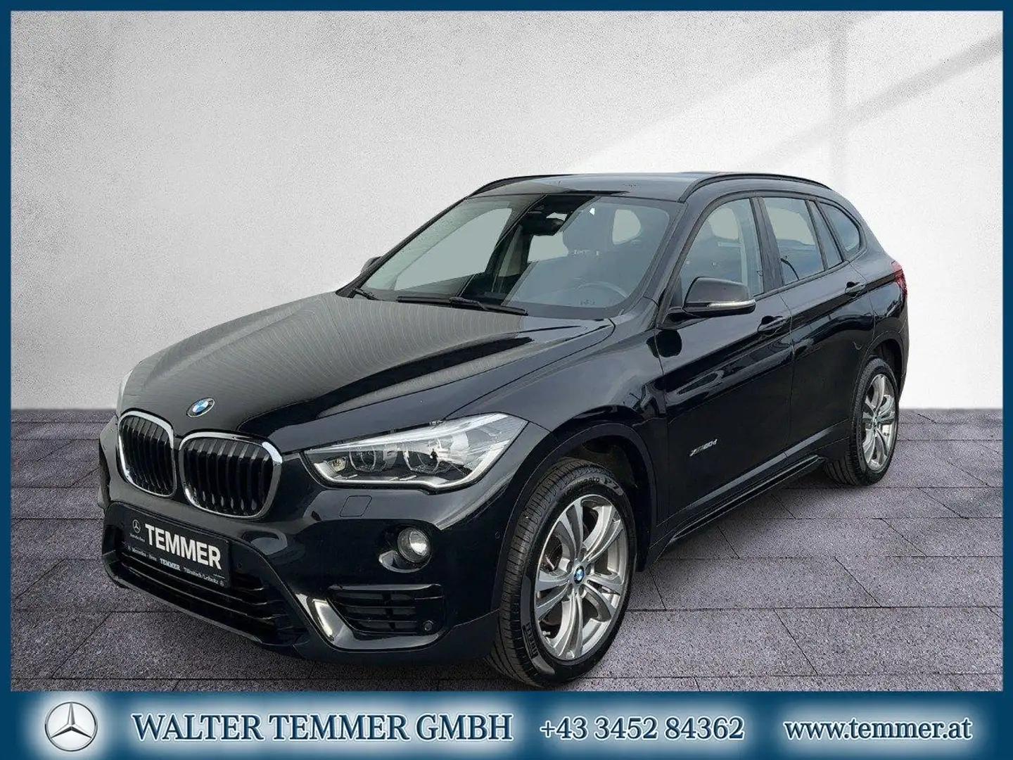 BMW X1 xDrive 20d Sport-Line Ambiente+AUT Zwart - 1