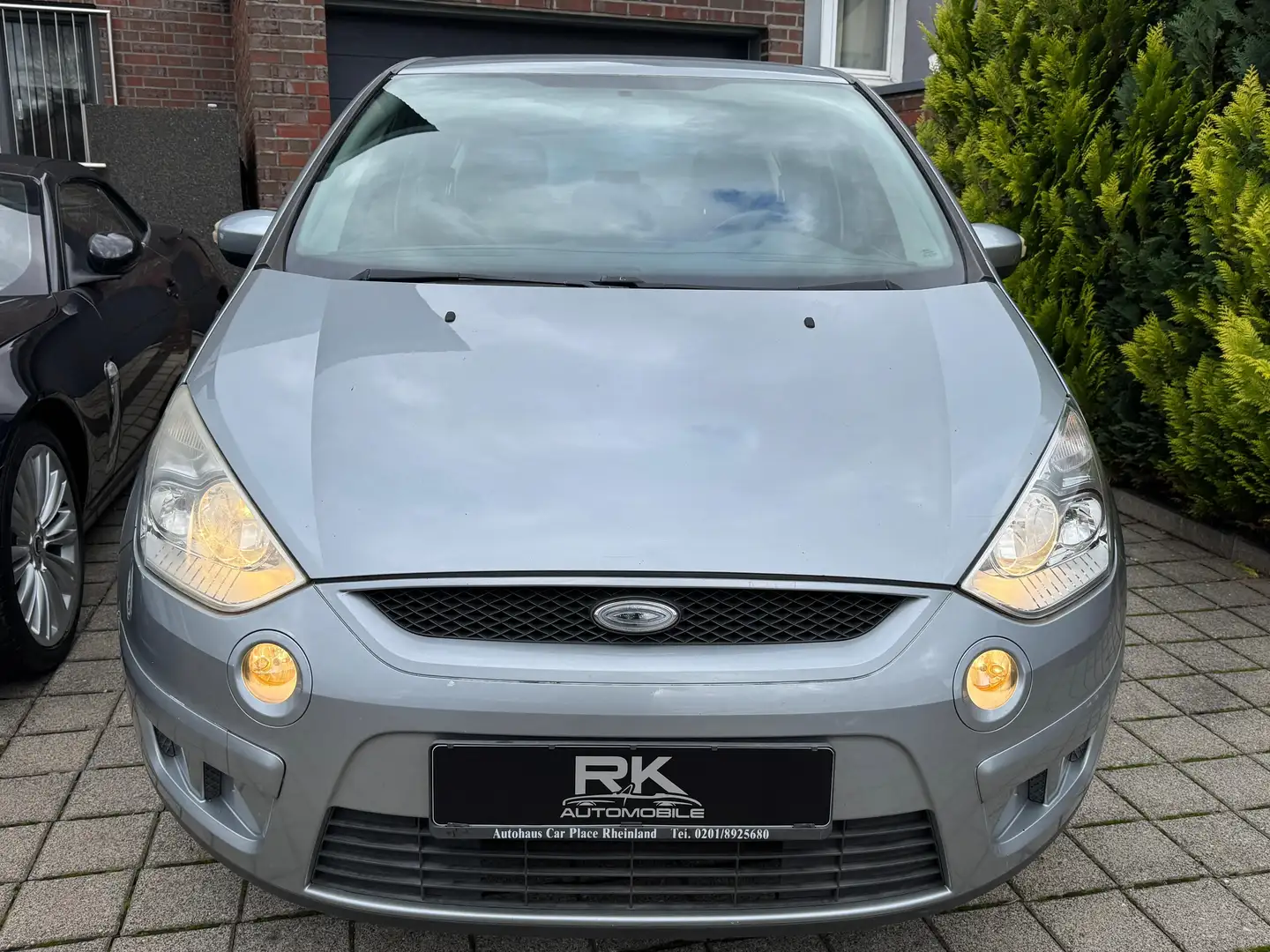 Ford S-Max Trend Grau - 2