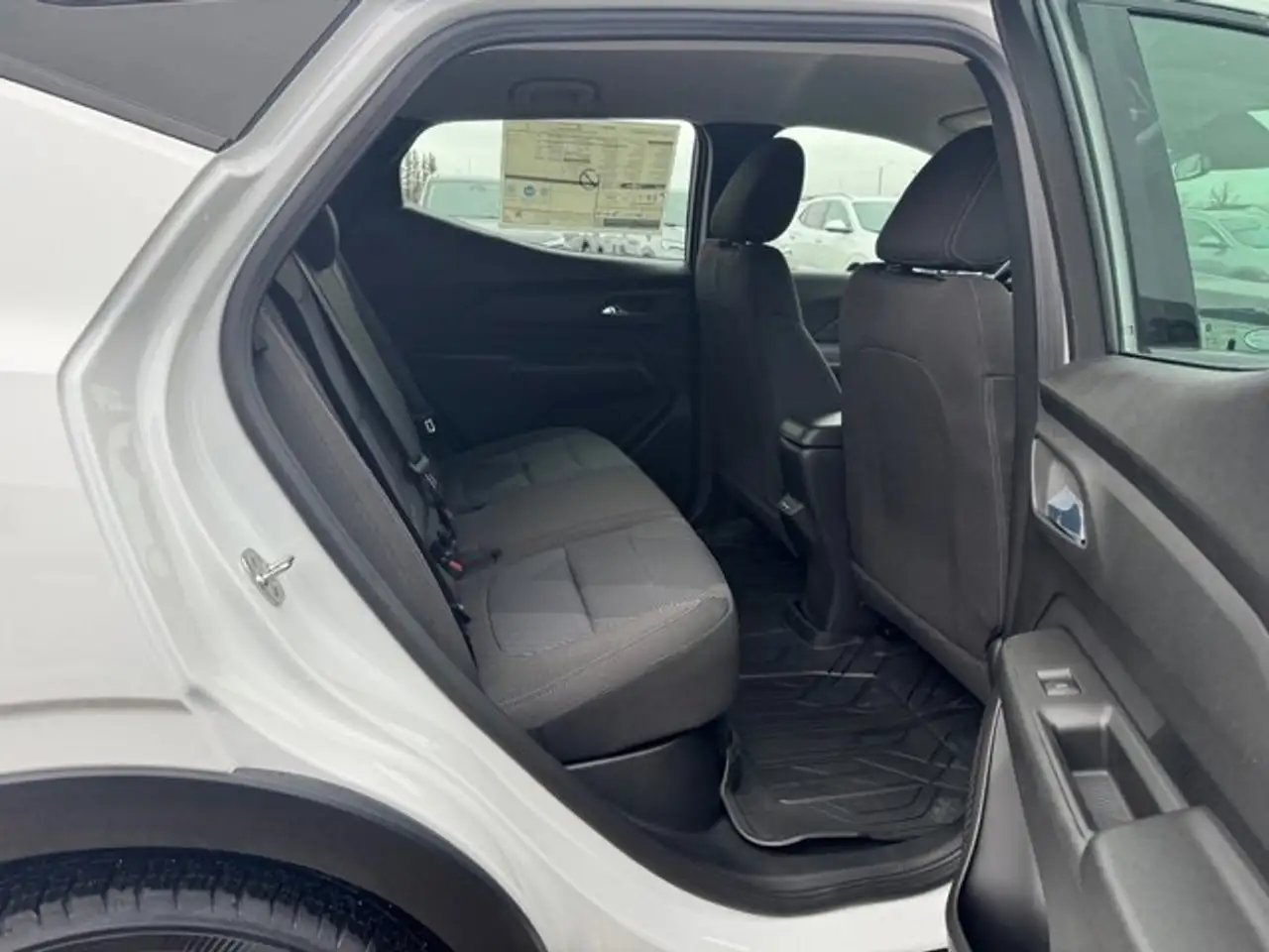 Chevrolet Bolt снимка Chevrolet Bolt