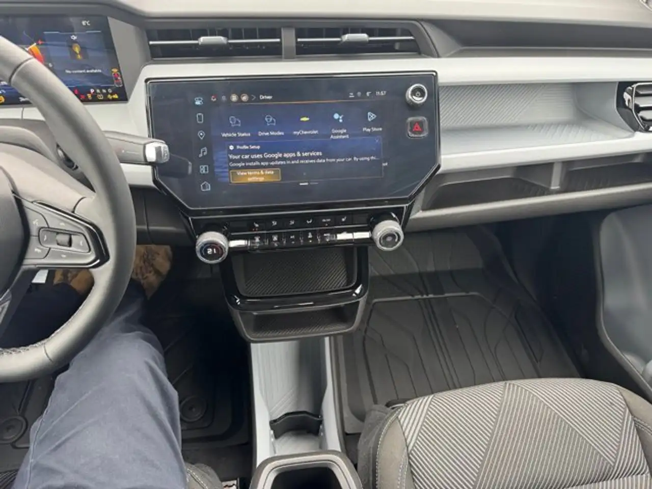 Chevrolet Bolt снимка Chevrolet Bolt