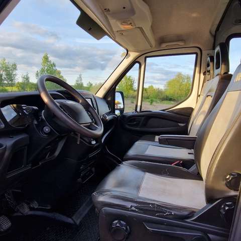 Imagine Iveco Daily 35 C 14