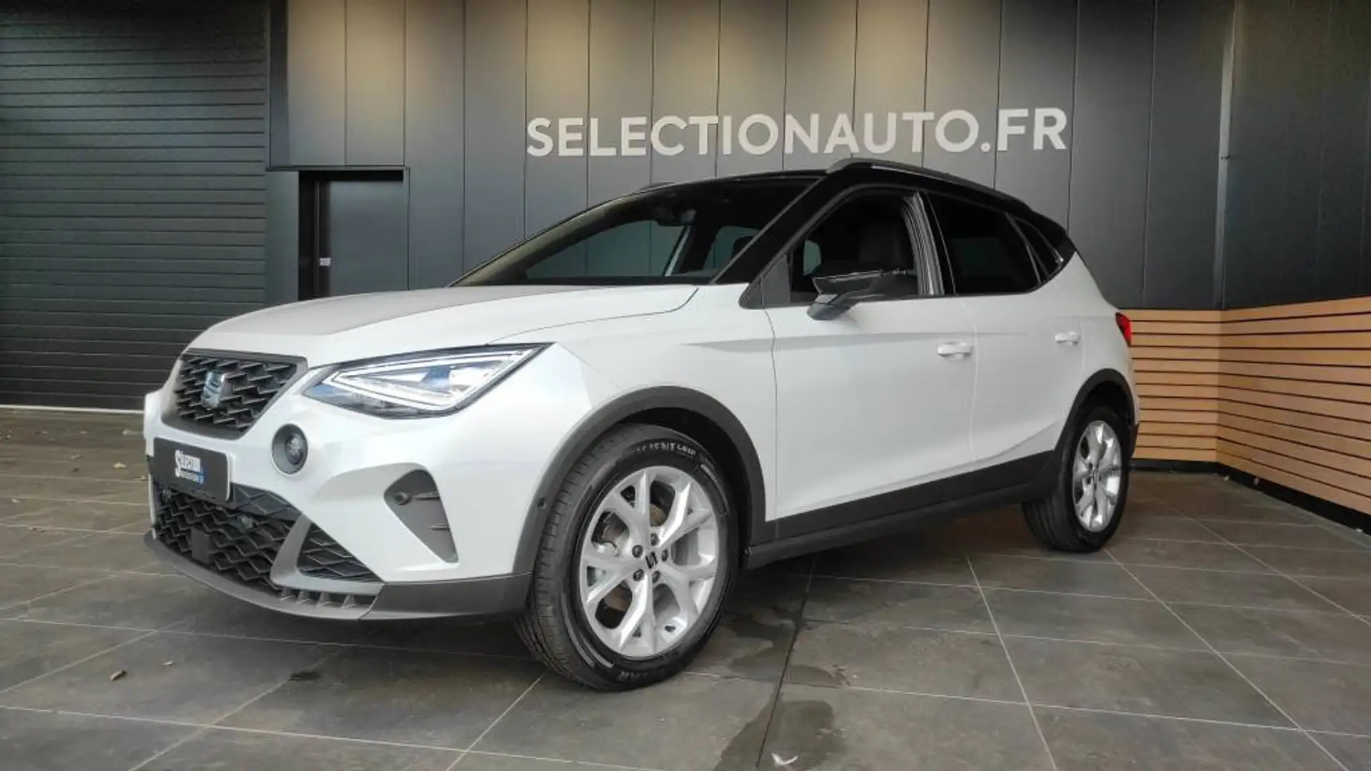 SEAT Arona 1.0 EcoTSI 110ch DSG7 S/S FR Blanc - 1