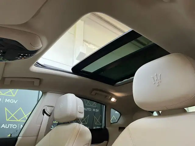 Maserati Levante view 7