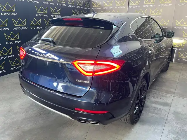 Maserati Levante view 4