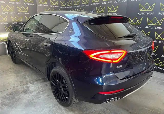 Maserati Levante view 6