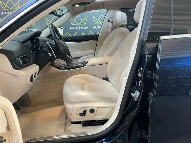 Maserati Levante view 9