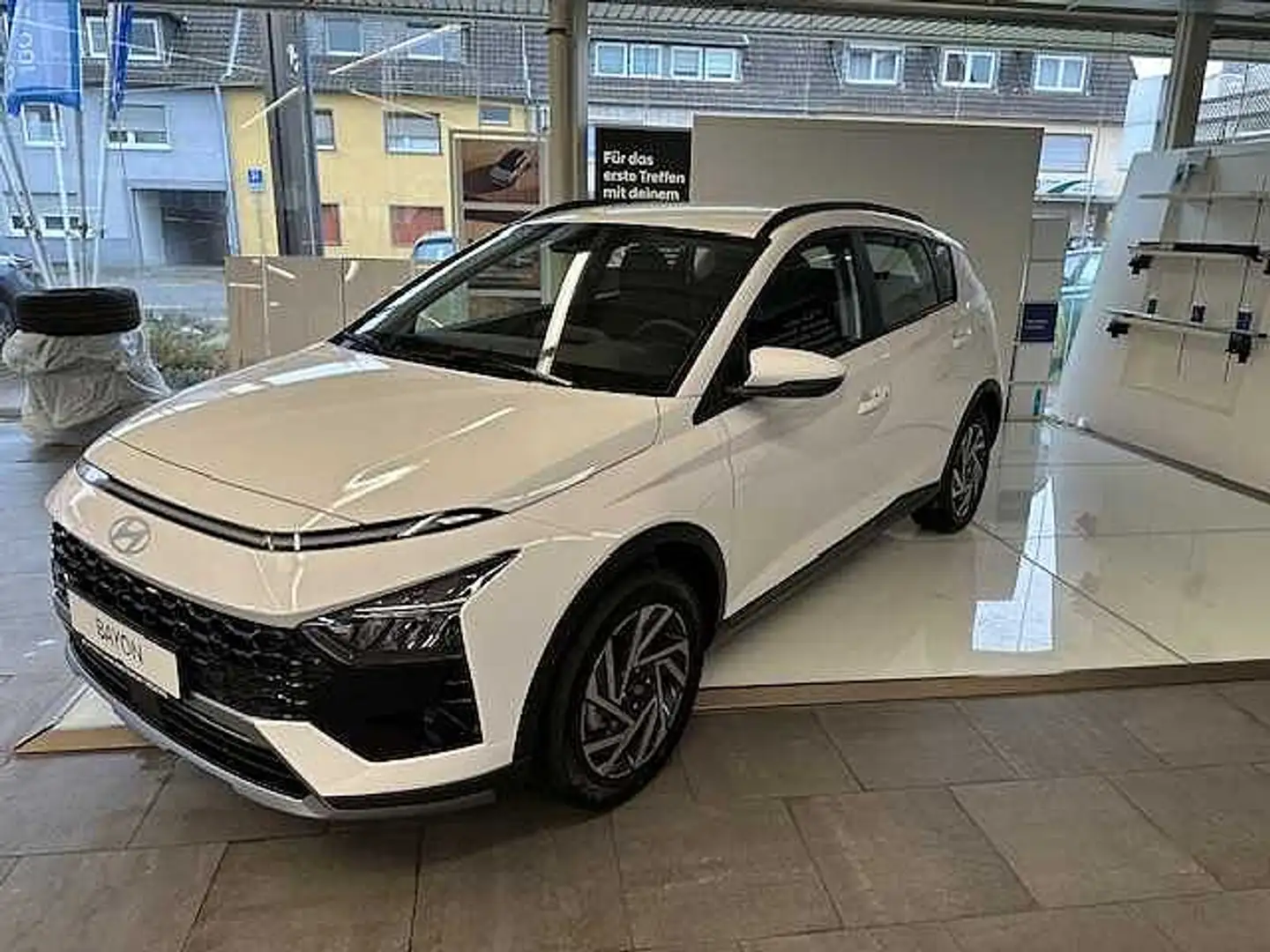 Hyundai BAYON 1.0 T-GDI DCT Trend*Navi*LED* Weiß - 1