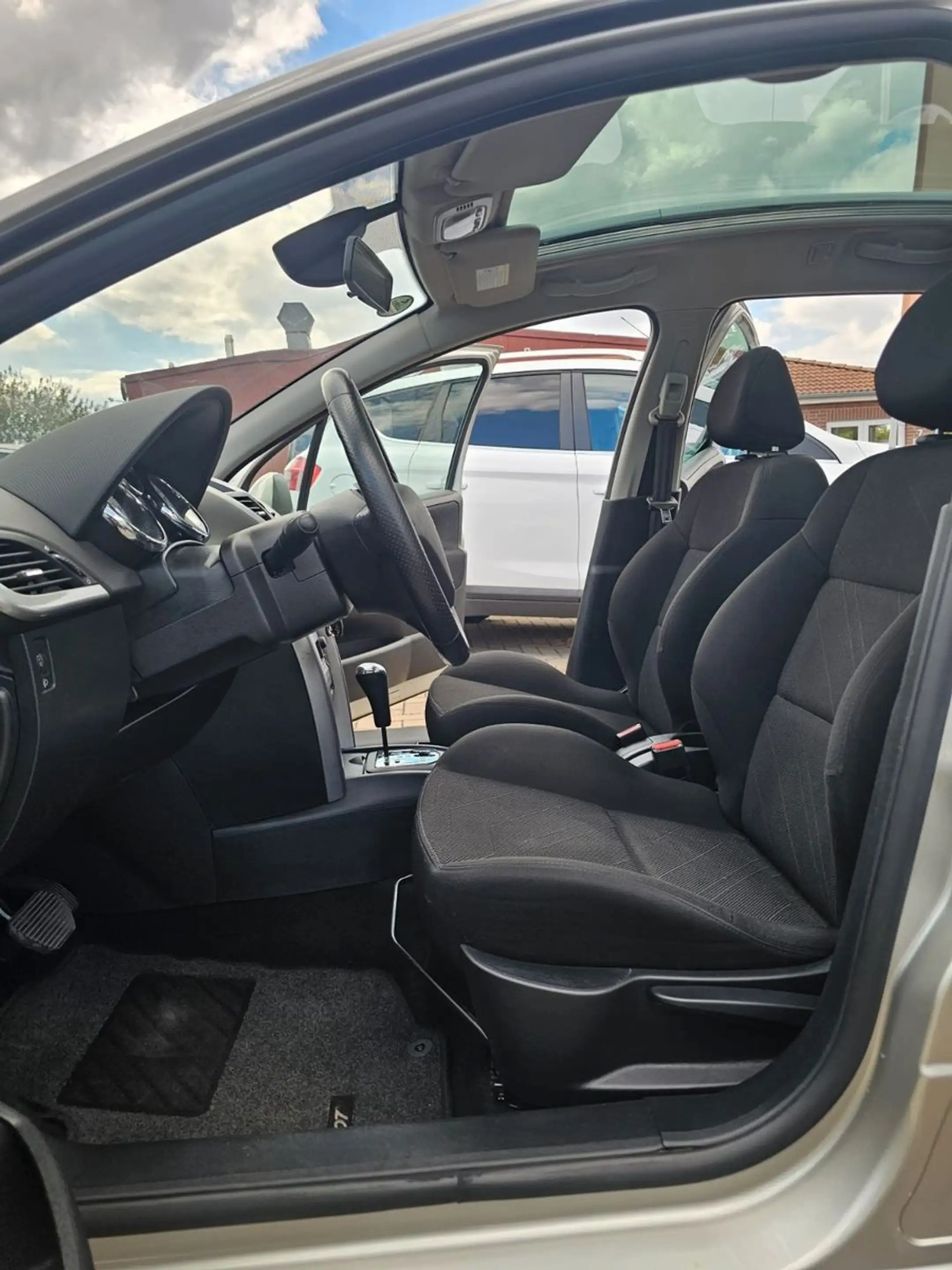 Peugeot 207 SW Sport /Automatik/erst 45.122 Km/Panorama — photo 13