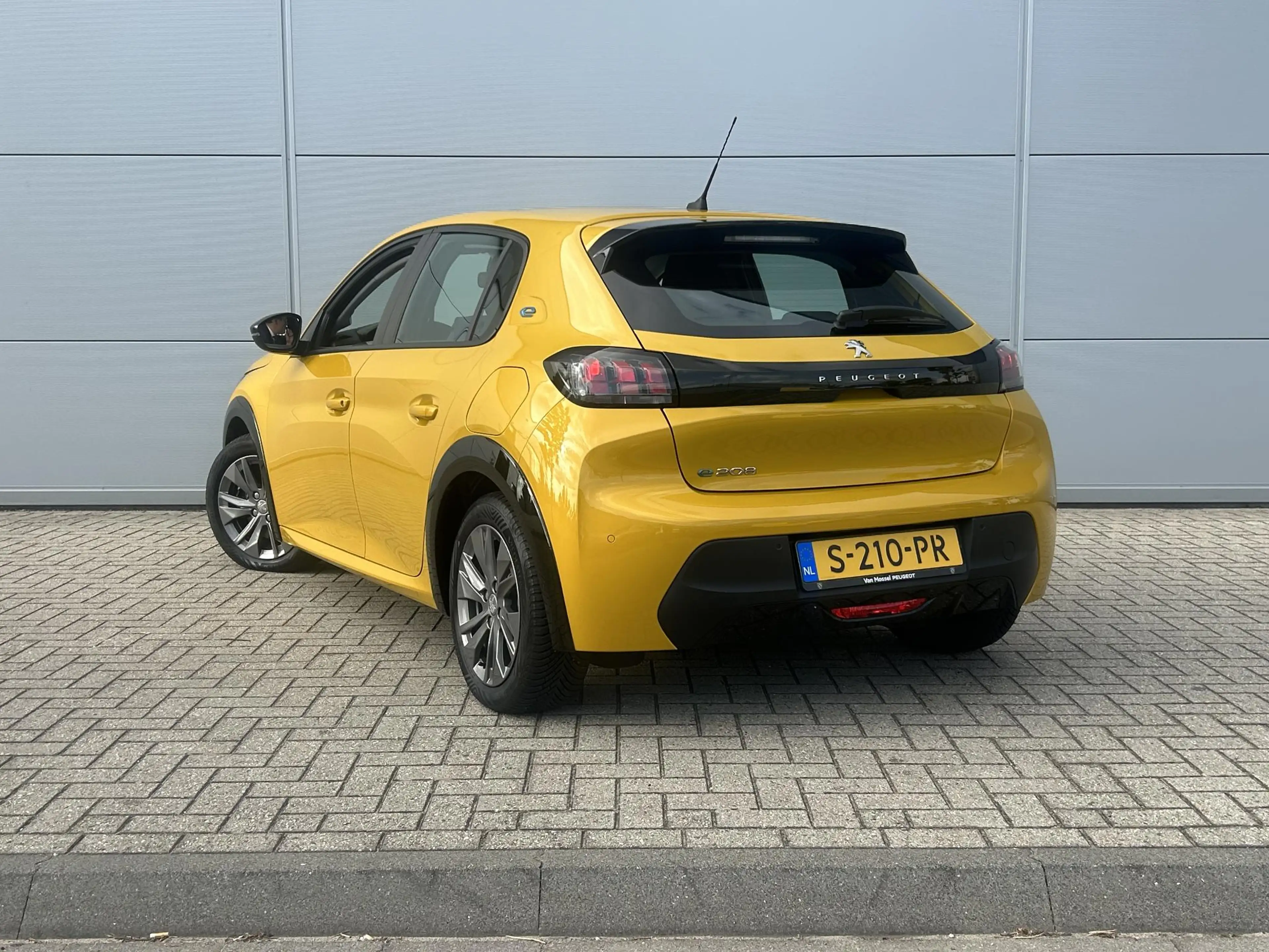 Peugeot e-208 EV Active Pack 50 kWh | Lage KM stand | Cruise Con — photo 4