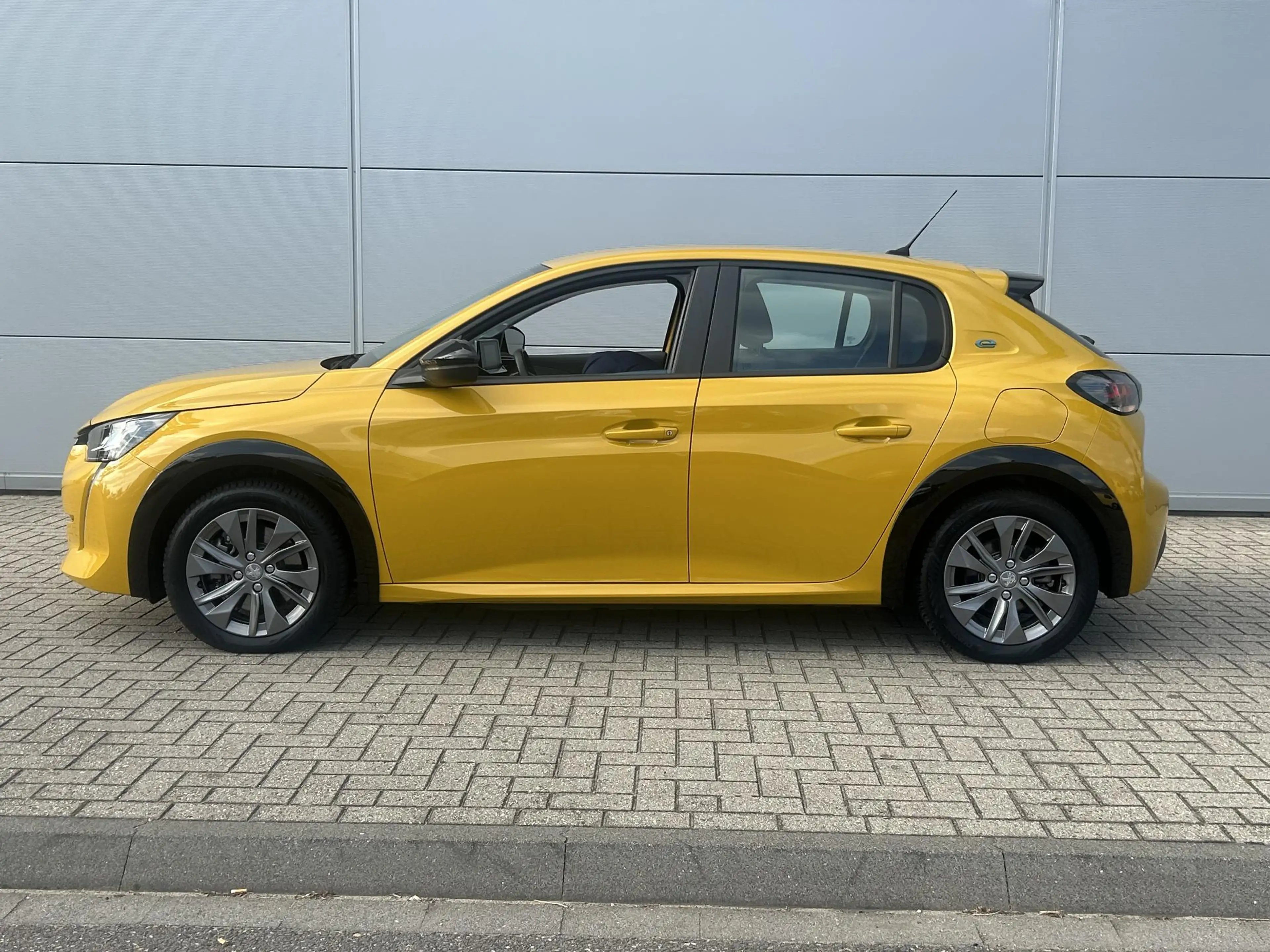 Peugeot e-208 EV Active Pack 50 kWh | Lage KM stand | Cruise Con — photo 3