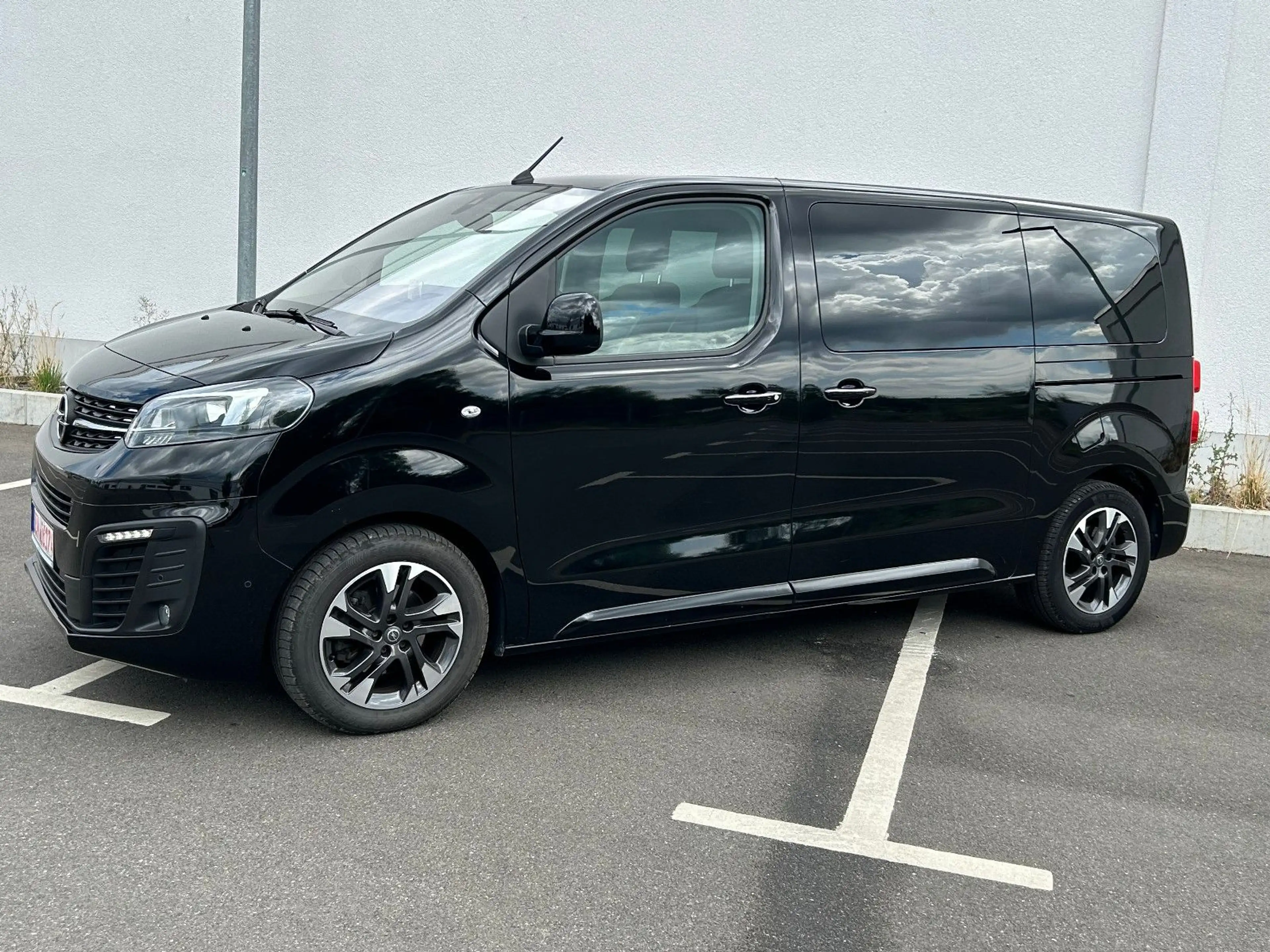 Opel Zafira Life Tourer M *6 Sitzer* — photo 4