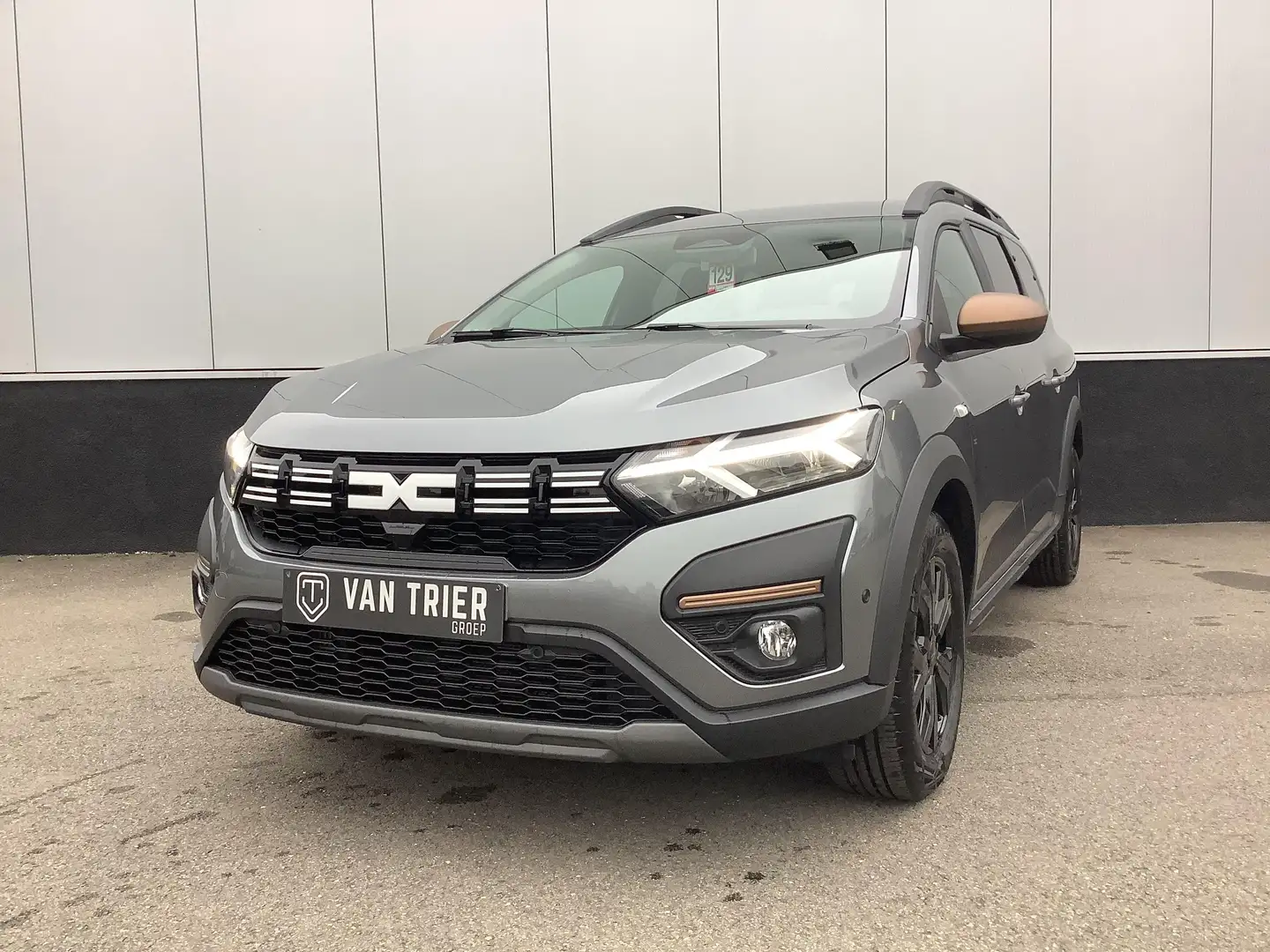 Dacia Jogger EXTREME TCE 110 7PL Szürke - 1