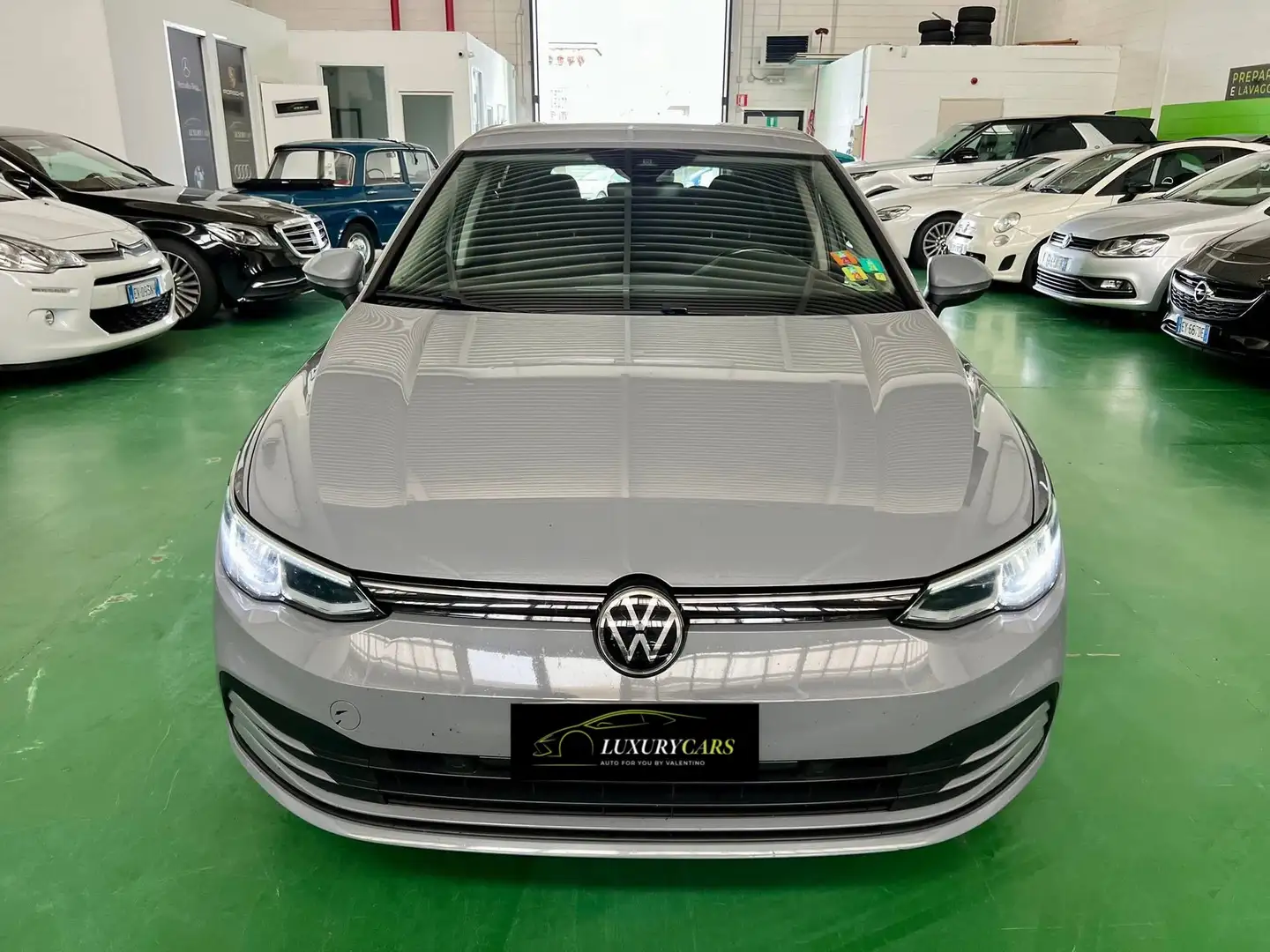 Volkswagen Golf 1.5 eTSI 150 CV EVO ACT DSG R-Line Grigio - 1