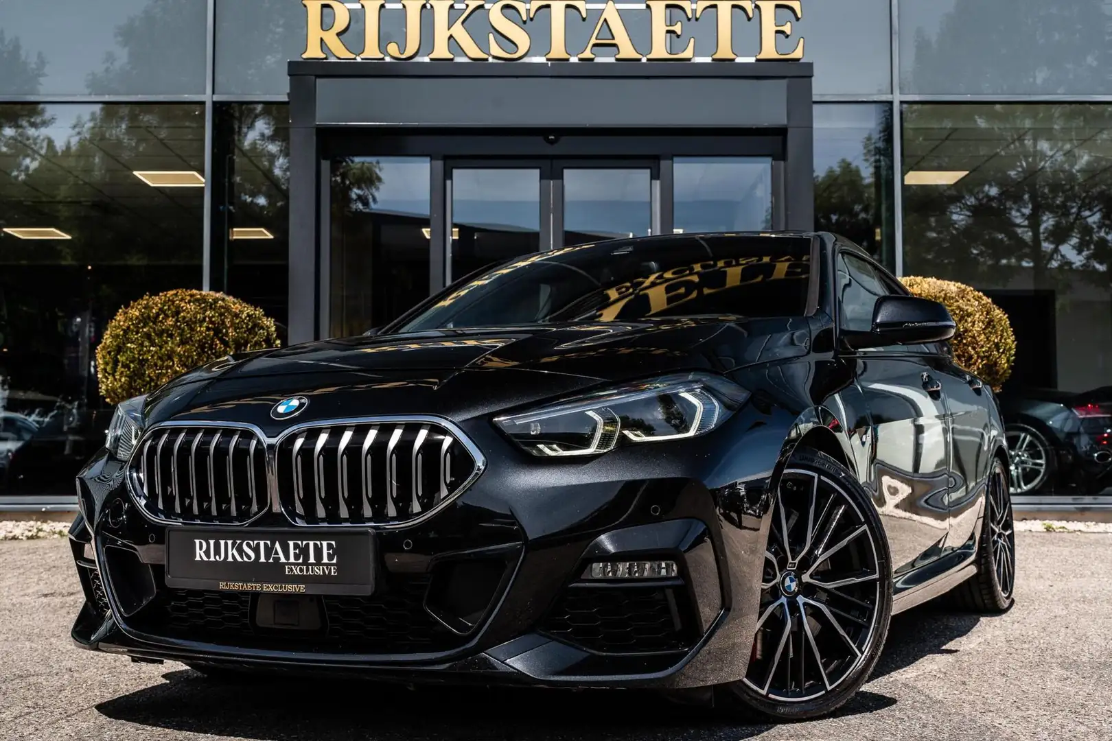 BMW 220 2-serie Gran Coupé 220i High Executive|PANO|HEAD-U Schwarz - 1