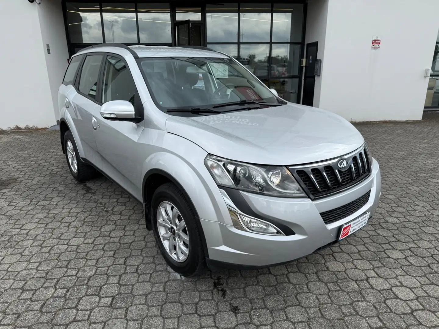 Mahindra XUV500 2.2 16V FWD W8 Gri - 2