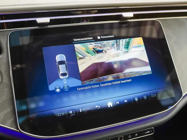 Mercedes-Benz E-Class view 22