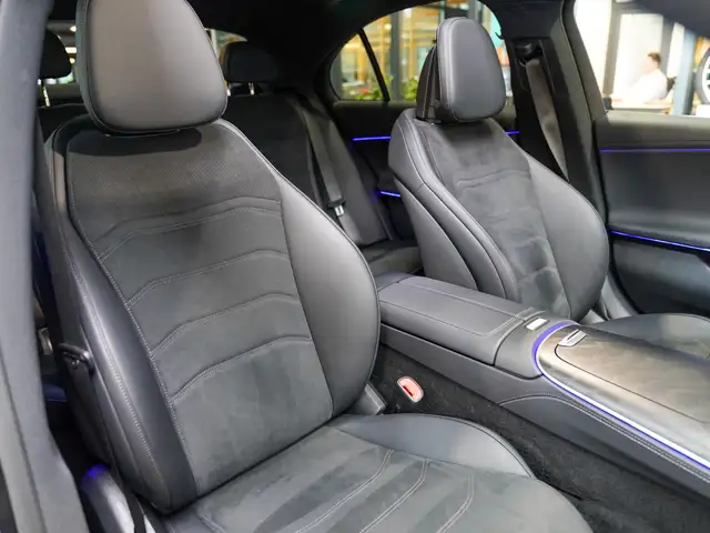 Mercedes-Benz E-Class view 9