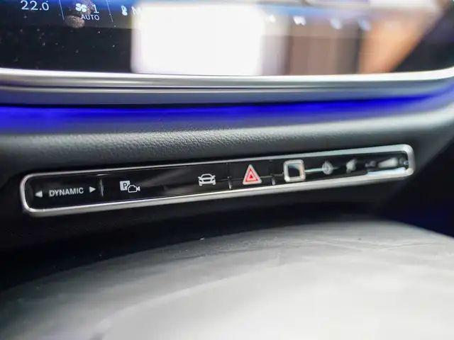 Mercedes-Benz E-Class view 24