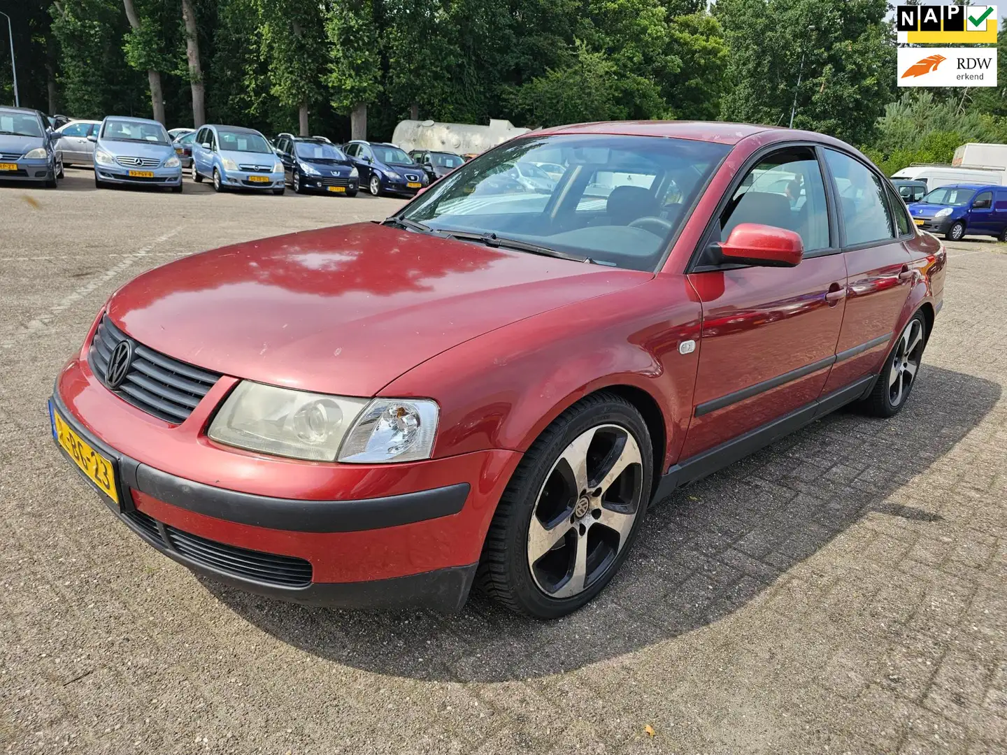 Volkswagen Passat 1.8-5V Turbo Trendline Oranje - 1