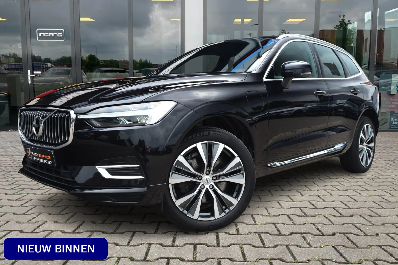 Volvo XC60 2.0 Recharge T6 AWD Inscription | Pano | ACC | Cam Zwart - 1