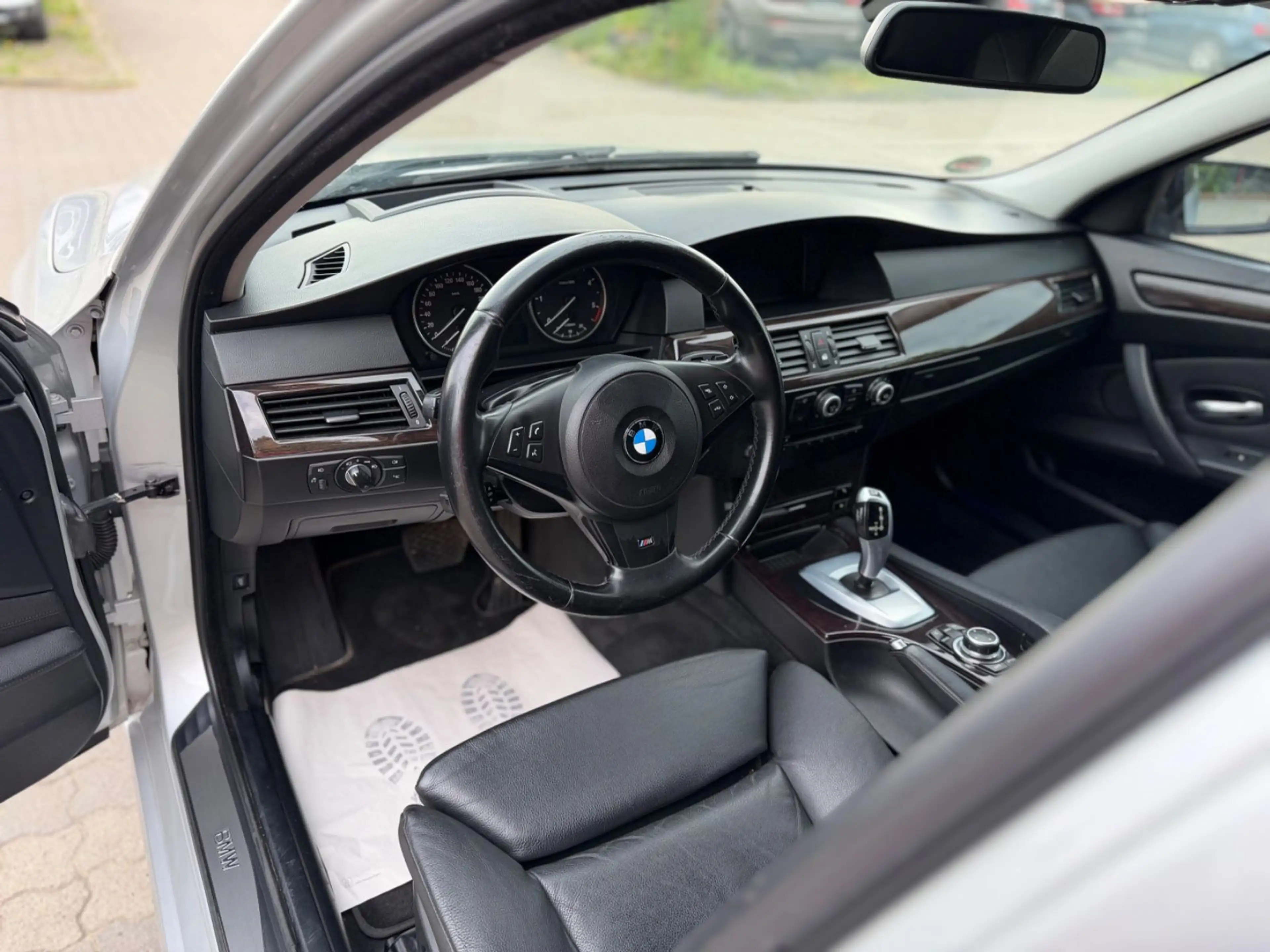 BMW 525 d Edition Sport Limosine *NAVI*LEDER*XENON — photo 12