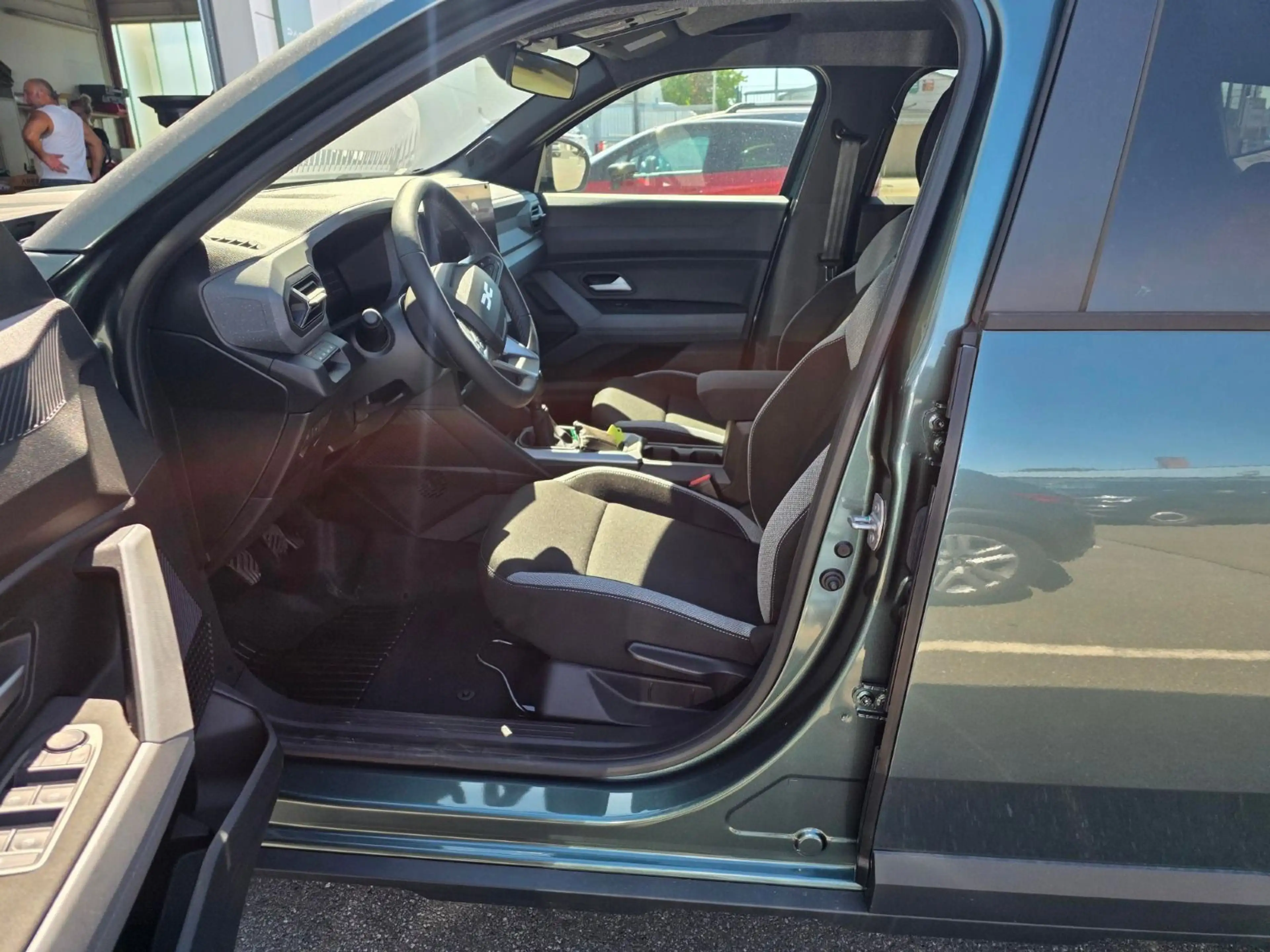 Dacia Duster Jourey Eco-G 120*City+Winter-Plus-Paket* — photo 6