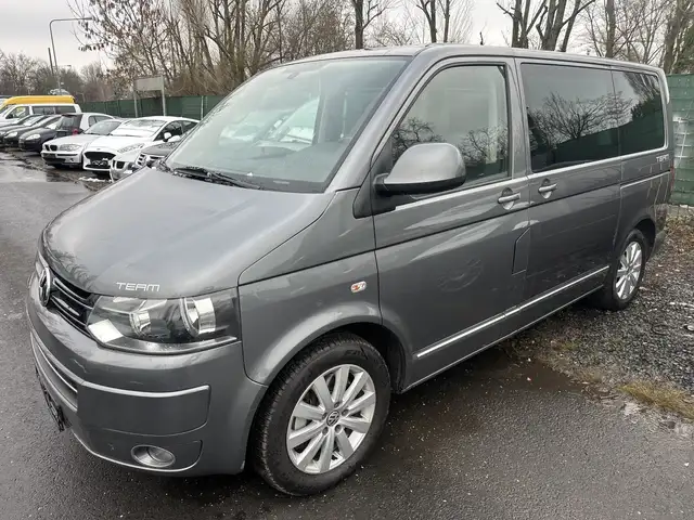Volkswagen T5 Multivan HIGHLINE. AUTOMATIK. VOLL AUSSTATUNG.EURO 5