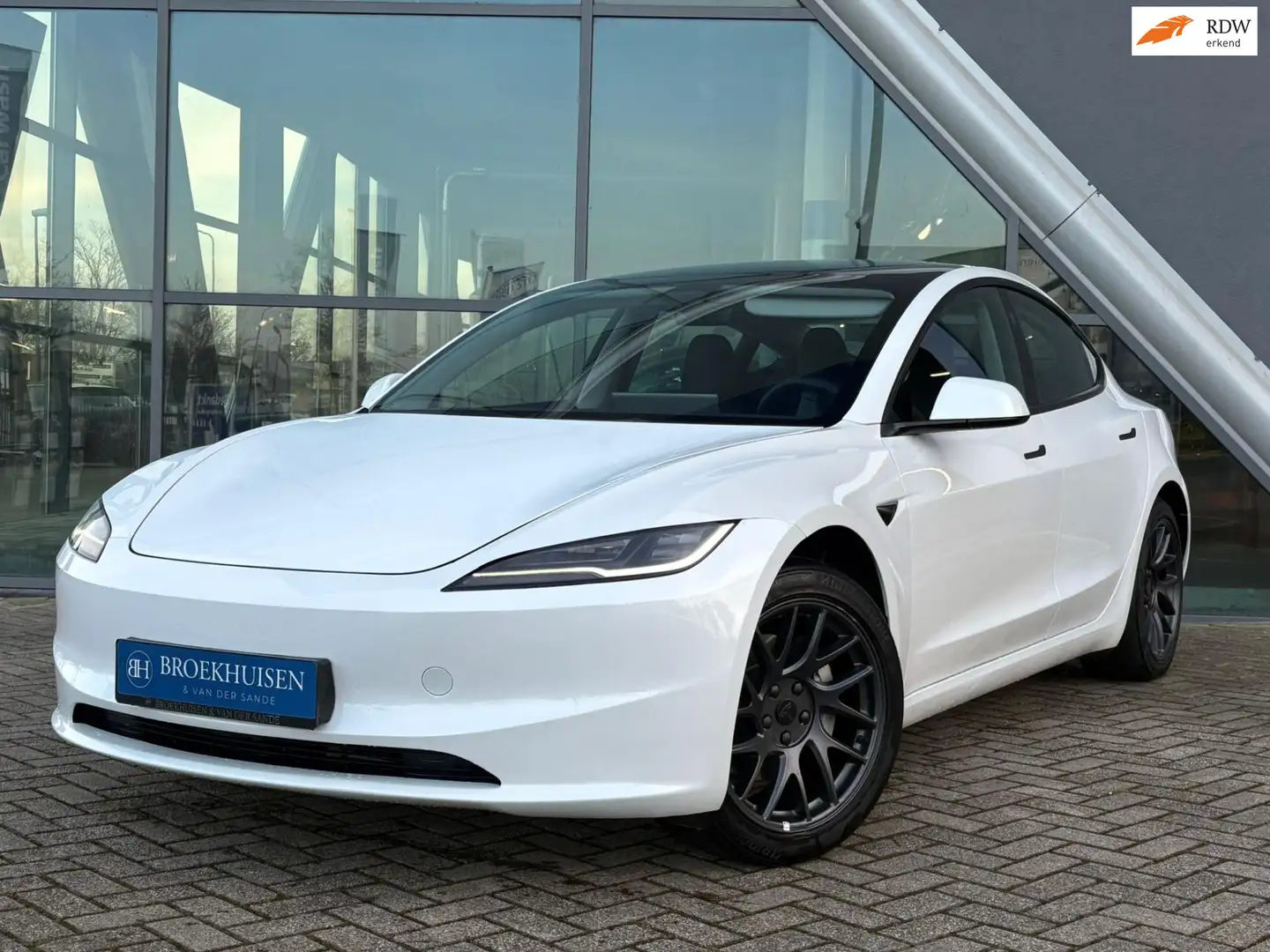 Tesla Model 3 RWD Nw Model 60 kWh Panoramadak / 360 Camera / War Blanc - 1