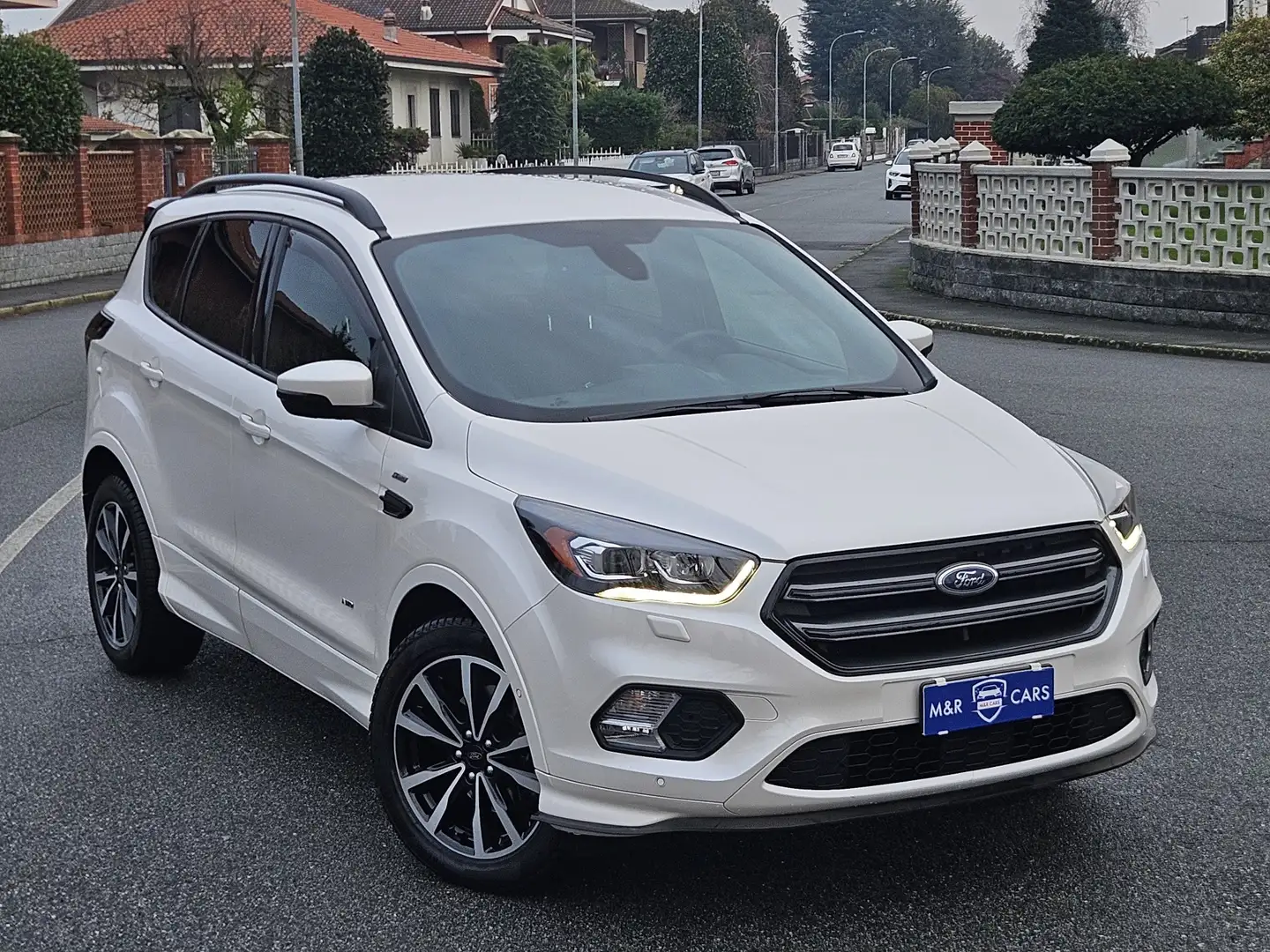 Ford Kuga 2.0 tdci ST-Line s&s awd BIANCO PERLA Bianco - 1