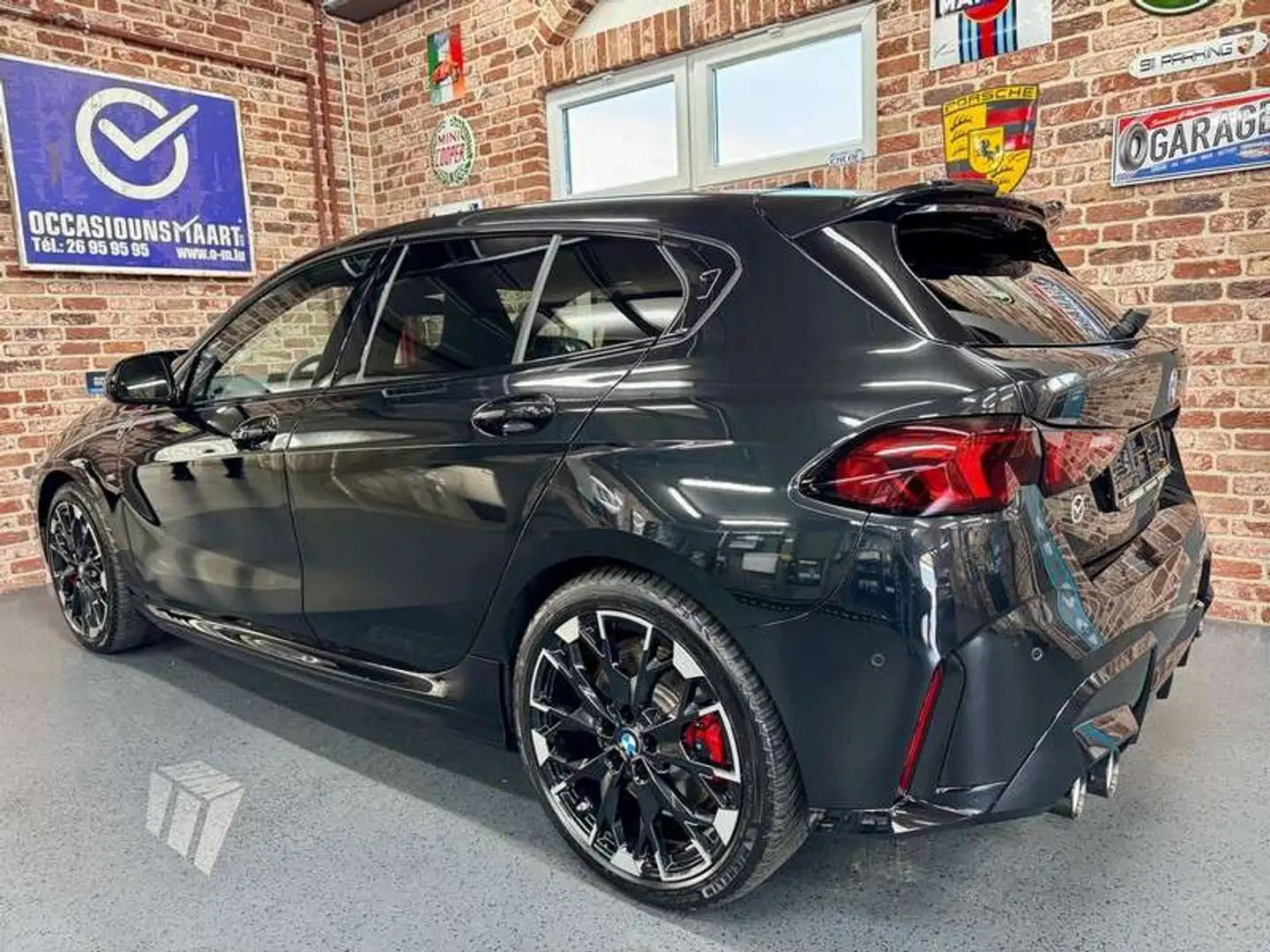 BMW 135 M135i 2.0 301cv Auto xDrive M-Performance (New Mo Noir - 2