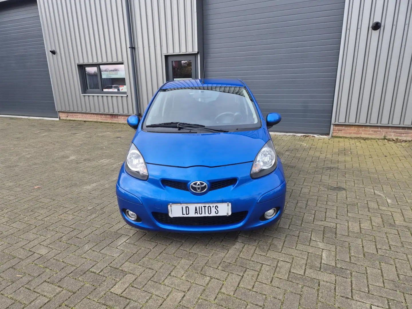 Toyota Aygo 1.0-12V Dynamic Blue 5-deurs TOP OCCASION Blau - 2