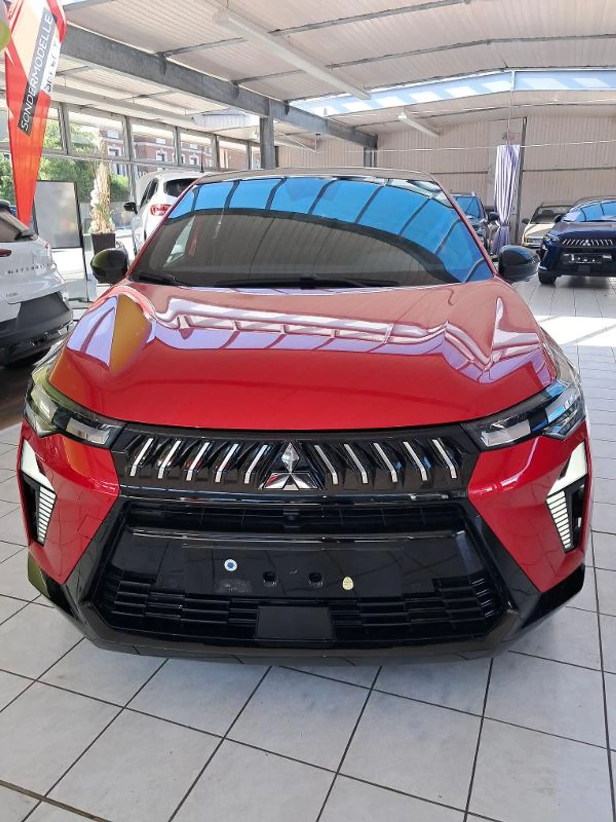 Mitsubishi Grandis Diamant Top 1.3 T-Benziner Hybrid7-DCT — photo 2