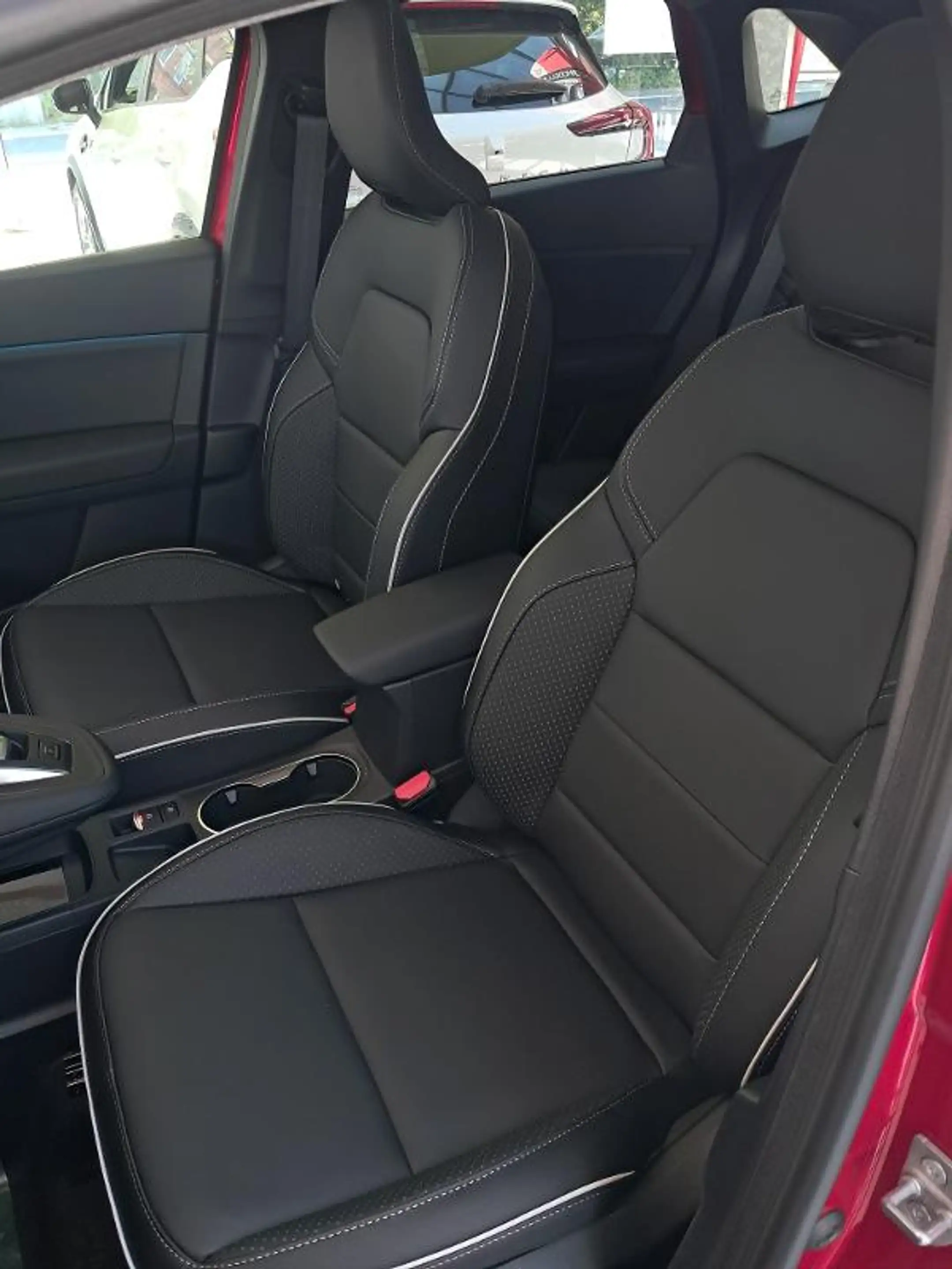 Mitsubishi Grandis Diamant Top 1.3 T-Benziner Hybrid7-DCT — photo 15