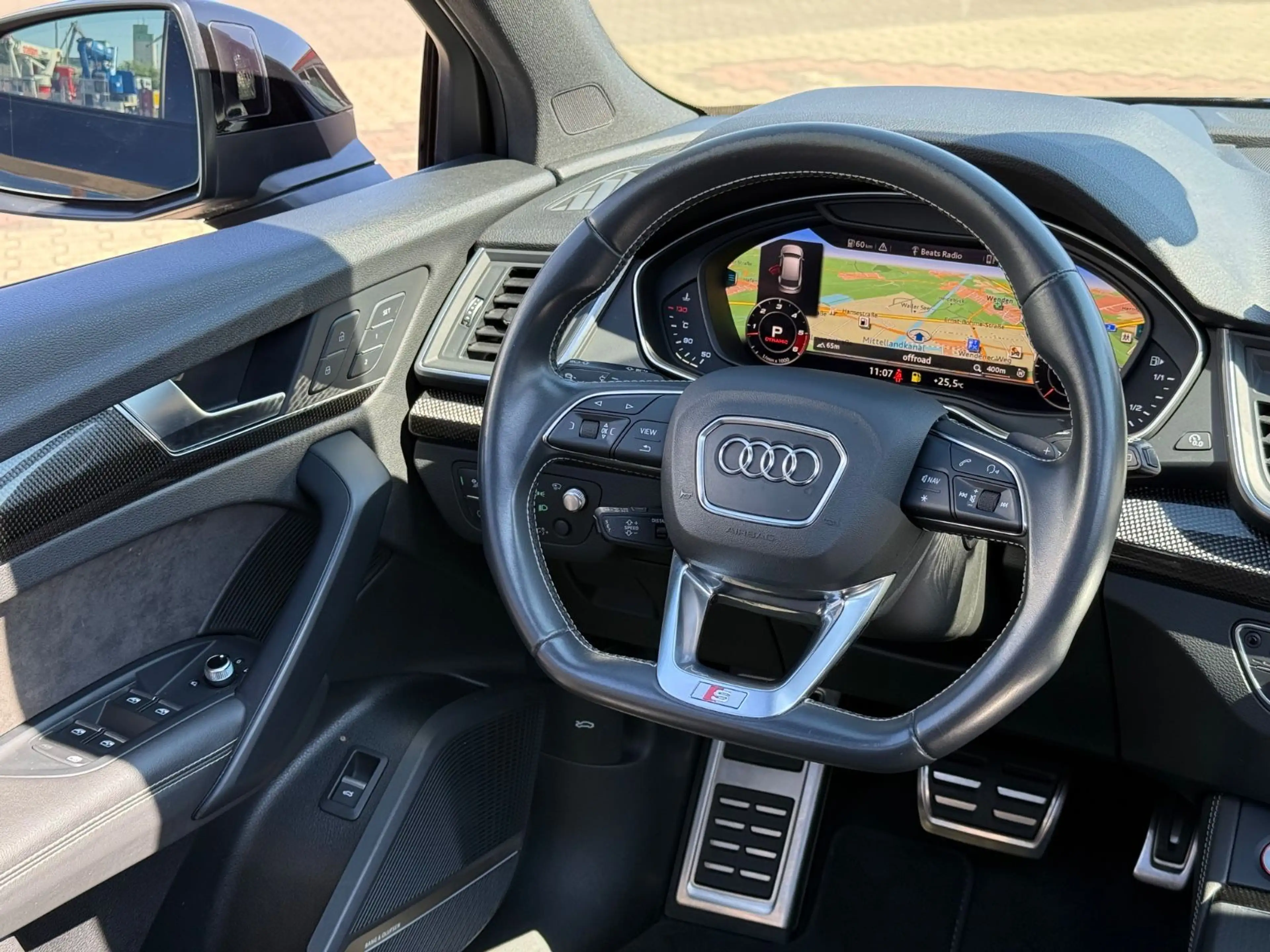 Audi SQ5 3.0 TDI BLACKLINE, PANORAMA, S-SITZE RAUTE — photo 6