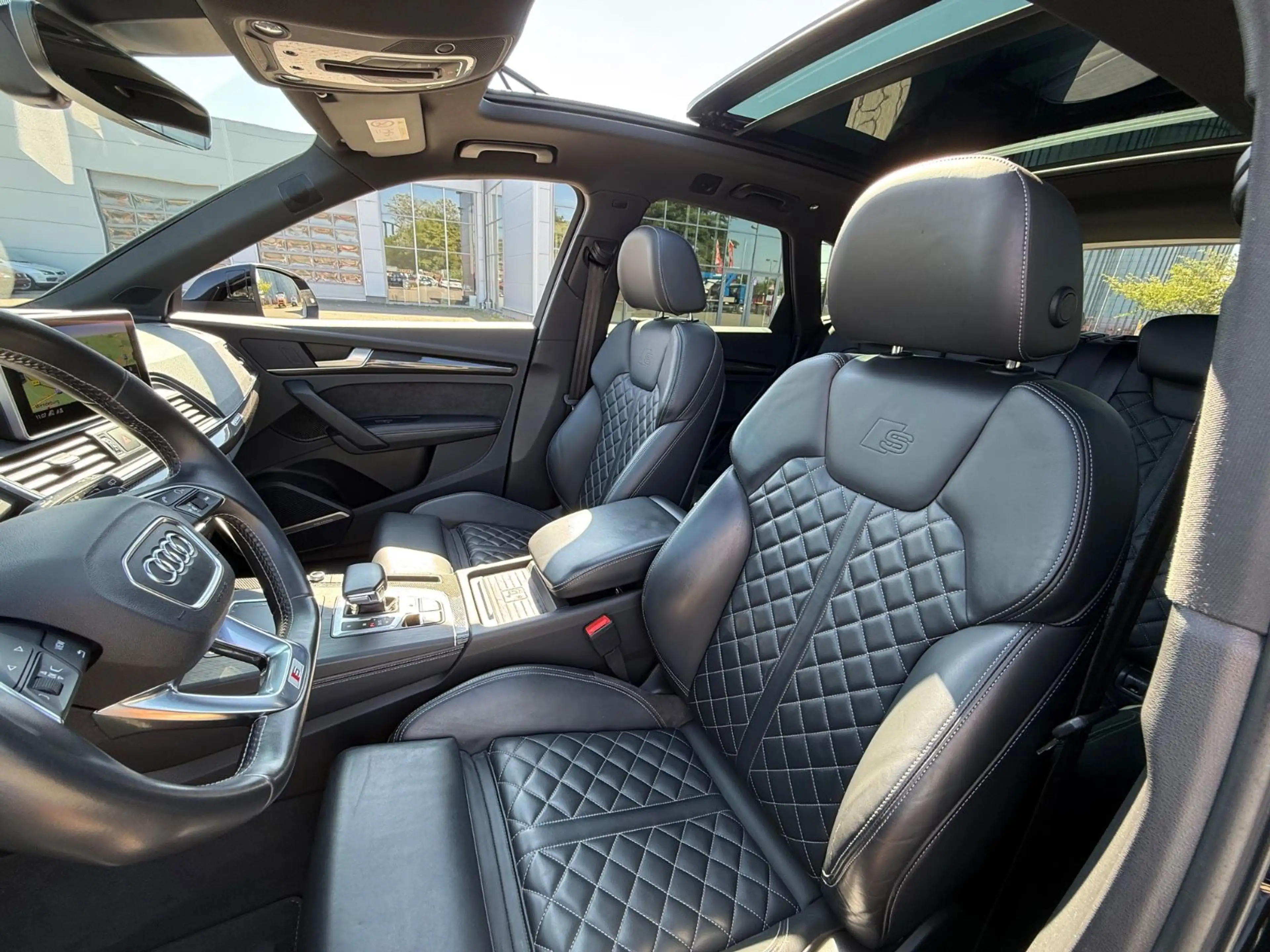Audi SQ5 3.0 TDI BLACKLINE, PANORAMA, S-SITZE RAUTE — photo 8