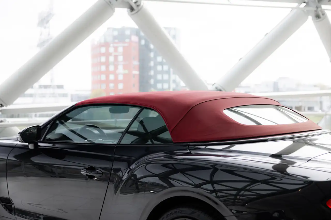 Bentley Continental GTC 2022