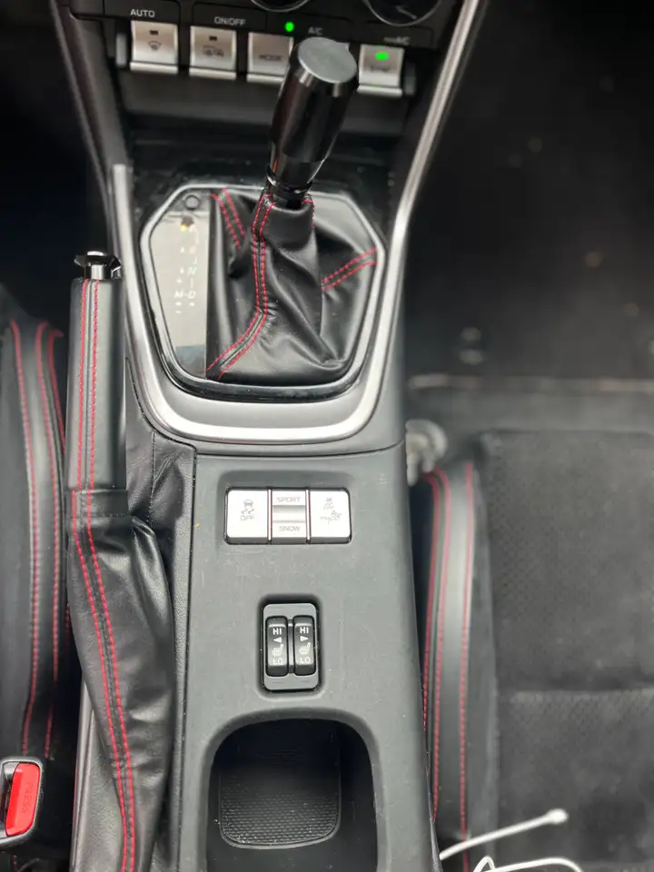 Subaru BRZ снимка Subaru BRZ