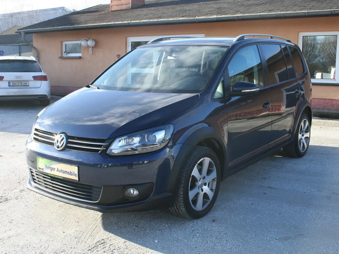 Volkswagen Cross Touran CrossTouran 2.0 TDI *Navi*Xenon*7-Si.* Bleu - 2